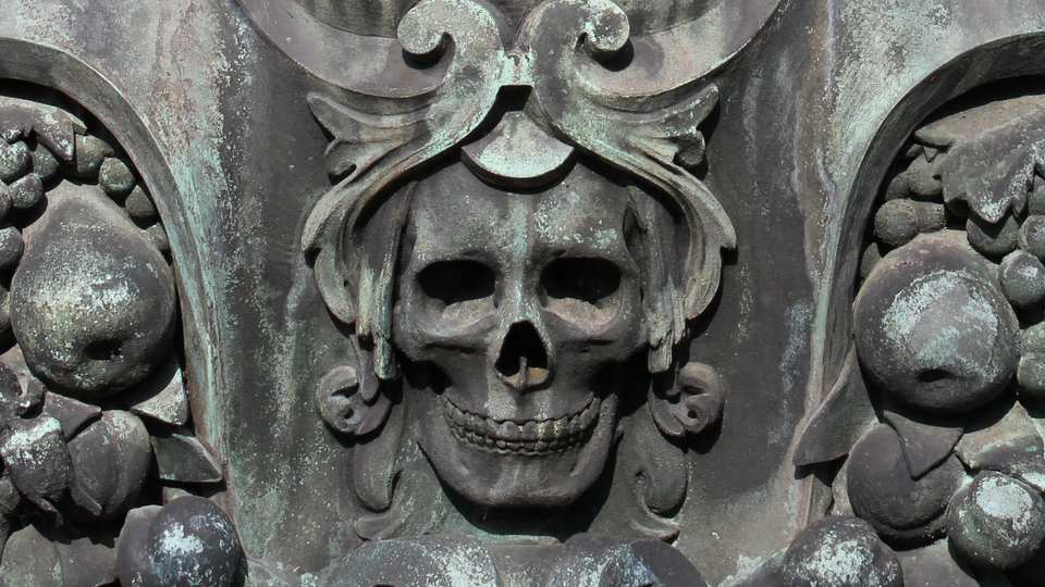 Père Lachaise: Icons Entombed